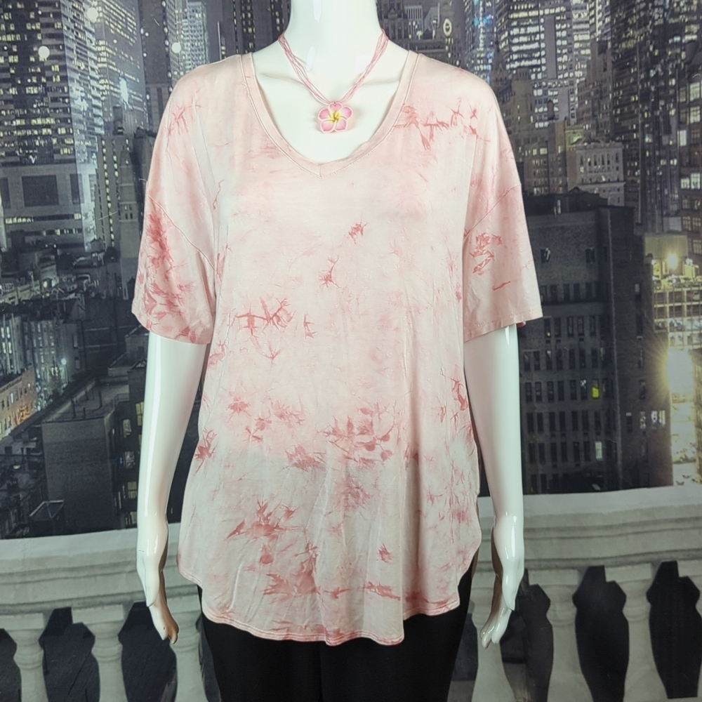 Time and Tru size Medium Pink Short Sleeve Tunic Top